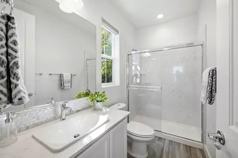 Bath - 19217 Eagle View Dr, Morgan Hill, CA 95037 photo 1 of 6