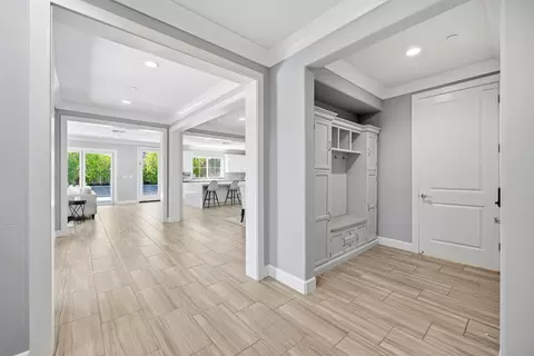 Entry Way - 19217 Eagle View Dr, Morgan Hill, CA 95037 photo 4 of 9