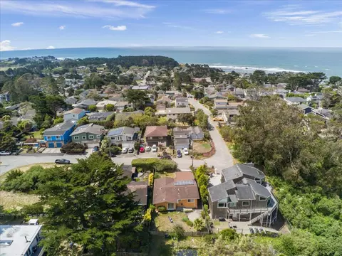 View/Area - 807 Tierra Alta St, Moss Beach, CA 94038 photo 6 of 7