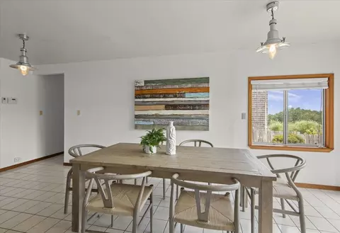 Dining - 807 Tierra Alta St, Moss Beach, CA 94038 photo 3 of 4