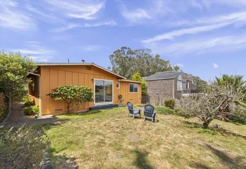 Exterior - 807 Tierra Alta St, Moss Beach, CA 94038 photo 1 of 3