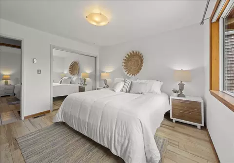 Bedroom - 807 Tierra Alta St, Moss Beach, CA 94038 photo 2 of 7