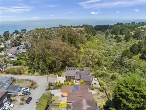 View/Area - 807 Tierra Alta St, Moss Beach, CA 94038 photo 5 of 7