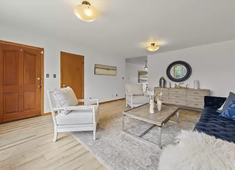 Living - 807 Tierra Alta St, Moss Beach, CA 94038 photo 3 of 3