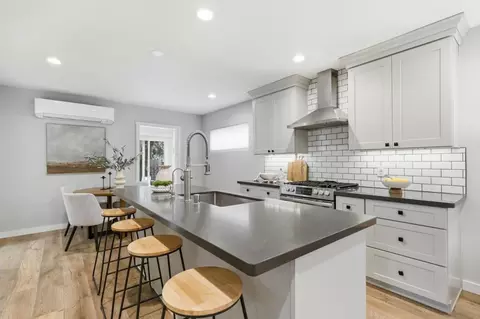 Kitchen - 140 2nd St, Gilroy, CA 95020 photo 2 of 4