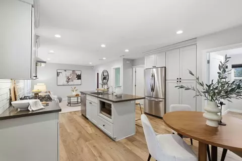 Kitchen - 140 2nd St, Gilroy, CA 95020 photo 3 of 4