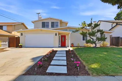 1056 Oaktree Dr, San Jose, CA 95129