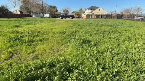 1018 E 18th St, Antioch, CA 94509 photo 2