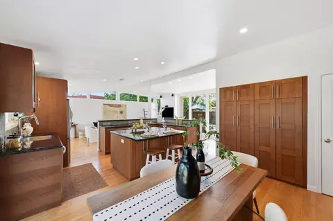 Kitchen - 201 Thompson Sq, Mountain View, CA 94043 photo 1 of 6