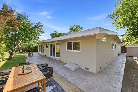 Exterior - 201 Thompson Sq, Mountain View, CA 94043 photo 8 of 9