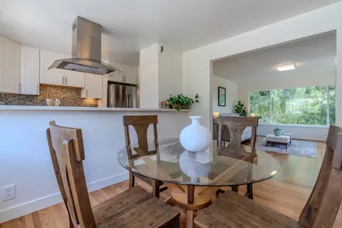 Dining - 1287 Alicante Dr, Pacifica, CA 94044 photo 2 of 2