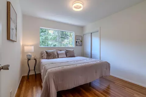 Bedroom - 1287 Alicante Dr, Pacifica, CA 94044 photo 1 of 5