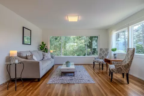 Living - 1287 Alicante Dr, Pacifica, CA 94044 photo 2 of 8