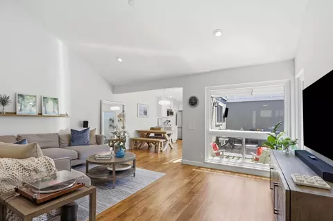 152 Escobar Ave, Los Gatos, CA 95032