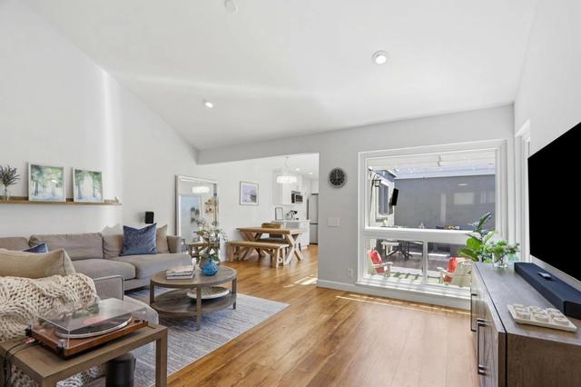 152 Escobar Ave, Los Gatos, CA 95032