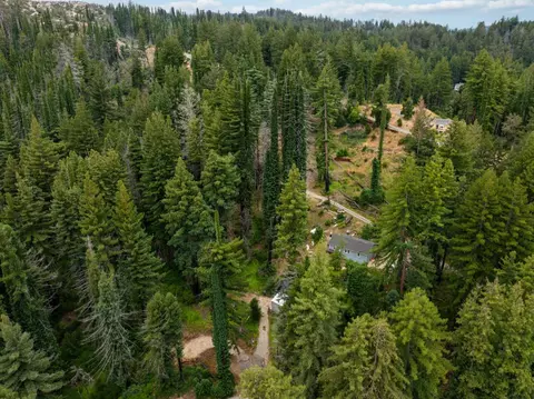 1131 Rambling Rd, Boulder Creek, CA 95006