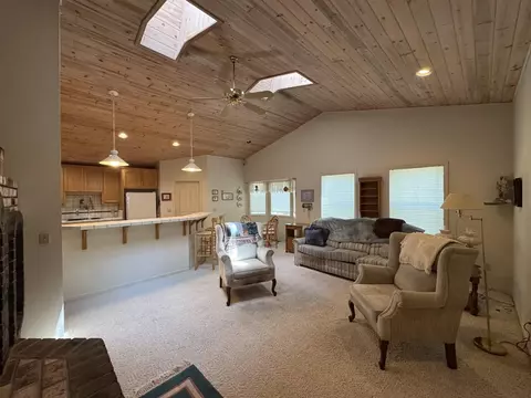Living - 1388 Kenney Dr, Murphys, CA 95247 photo 2 of 9