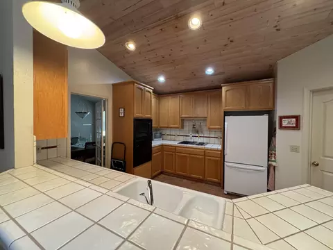 Kitchen - 1388 Kenney Dr, Murphys, CA 95247 photo 2 of 7