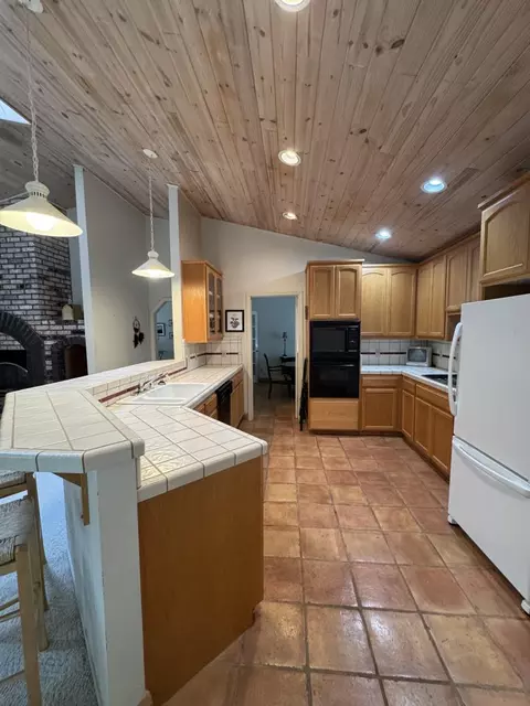 Kitchen - 1388 Kenney Dr, Murphys, CA 95247 photo 5 of 7
