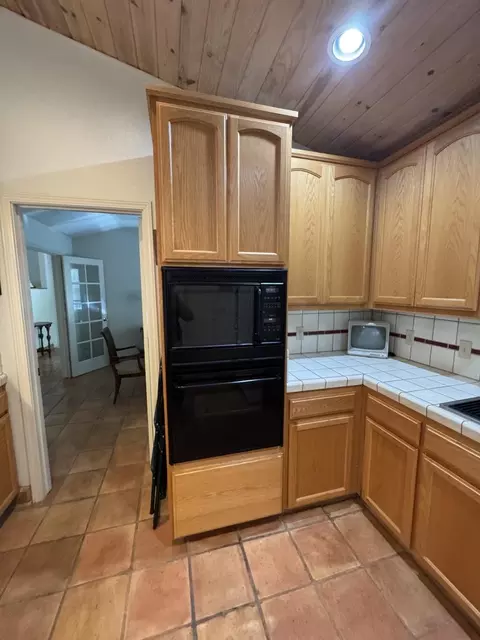 Kitchen - 1388 Kenney Dr, Murphys, CA 95247 photo 6 of 7