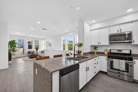 Kitchen - 802 Garden St, Milpitas, CA 95035 photo 2 of 5