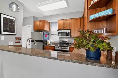 Kitchen - 108 Commodore Dr, Richmond, CA 94804 photo 3 of 4