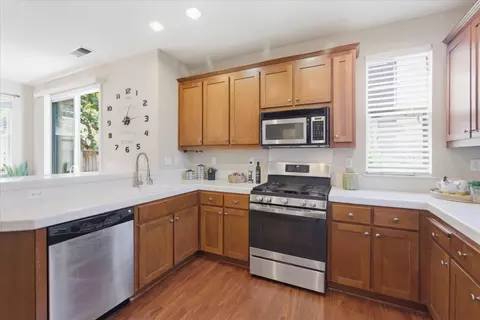 Kitchen - 730 Tennyson Dr, Gilroy, CA 95020 photo 2 of 4