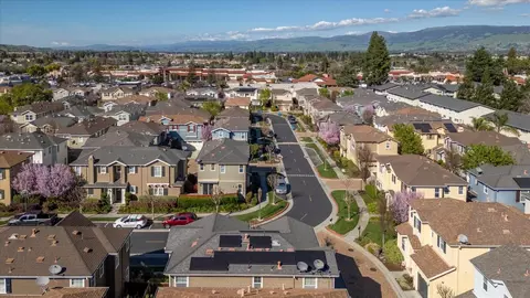 View/Area - 730 Tennyson Dr, Gilroy, CA 95020 photo 6 of 8