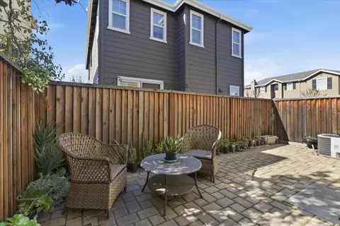 Exterior - 730 Tennyson Dr, Gilroy, CA 95020 photo 7 of 20