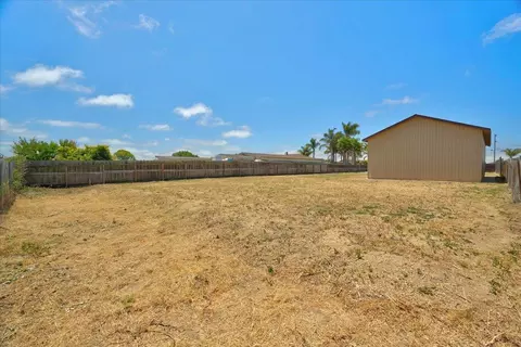 Exterior - 664 Middlefield Rd, Salinas, CA 93906 photo 7 of 9