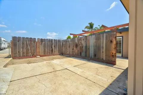 Exterior - 664 Middlefield Rd, Salinas, CA 93906 photo 9 of 9