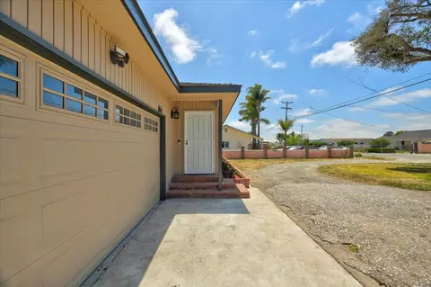 Exterior - 664 Middlefield Rd, Salinas, CA 93906 photo 2 of 9