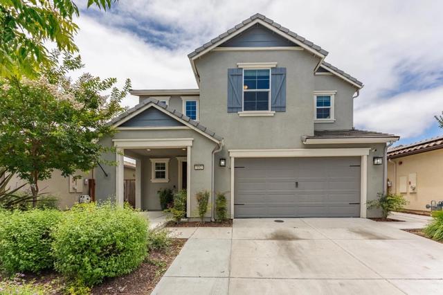 552 Cadiz Dr, Hollister, CA 95023
