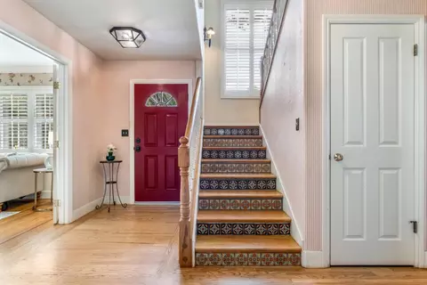 Entry Way - 212 Angelita Ave, Pacifica, CA 94044 photo 11 of 13
