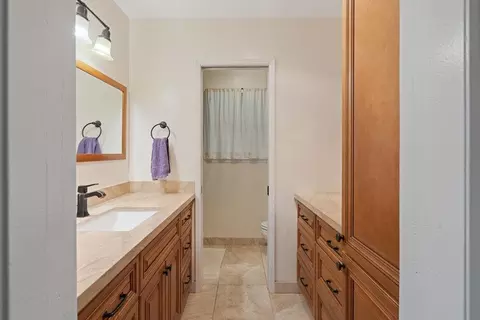 Bath - 4760 Soquel Creek Rd, Soquel, CA 95073 photo 1 of 1
