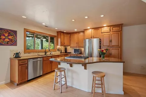 Kitchen - 4760 Soquel Creek Rd, Soquel, CA 95073 photo 2 of 4