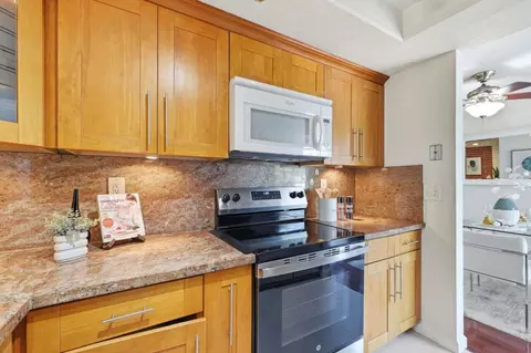Kitchen - 20740 Celeste Cir, Cupertino, CA 95014 photo 3 of 4
