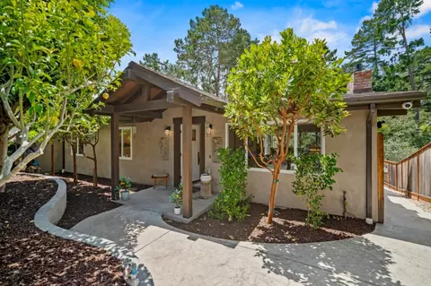 35 Wellings Pl, Monterey, CA 93940