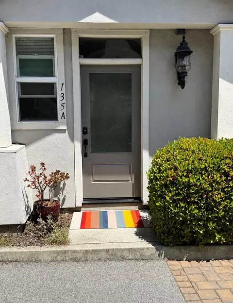 135 Kennan St A, Santa Cruz, CA 95060