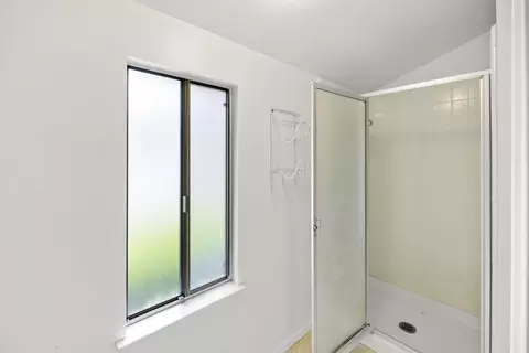 Bath - 4355 Canada Ct, Carmel, CA 93923 photo 2 of 6