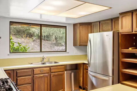 Kitchen - 4355 Canada Ct, Carmel, CA 93923 photo 3 of 3