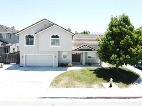 1721 Monte Vista Dr, Hollister, CA 95023