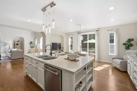 Kitchen - 7111 Eagle Ridge Dr, Gilroy, CA 95020 photo 4 of 7