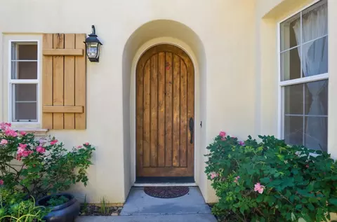 Entry Way - 7111 Eagle Ridge Dr, Gilroy, CA 95020 photo 2 of 3