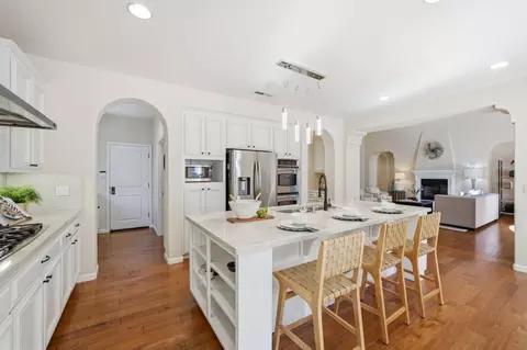Kitchen - 7111 Eagle Ridge Dr, Gilroy, CA 95020 photo 2 of 7