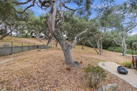 Exterior - 7635 Fallen Leaf Ln, Salinas, CA 93907 photo 2 of 2