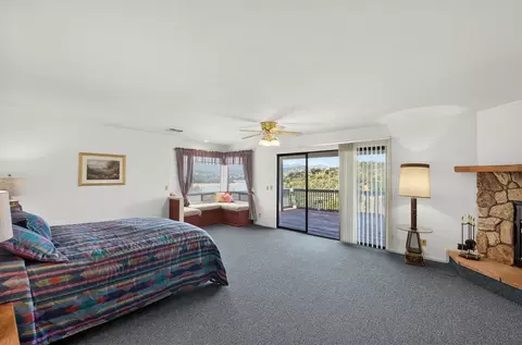 Bedroom - 2537 Shoreline Rd, Bradley, CA 93426 photo 2 of 12