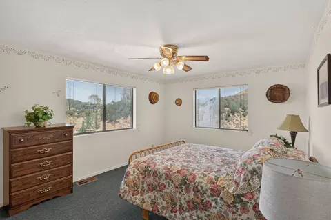 Bedroom - 2537 Shoreline Rd, Bradley, CA 93426 photo 8 of 12