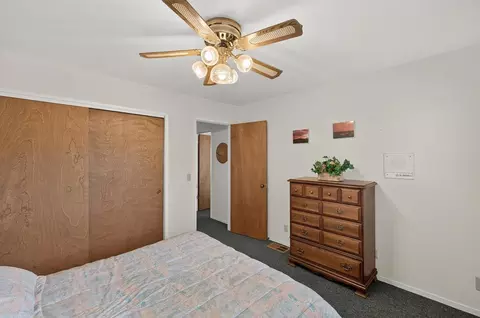Bedroom - 2537 Shoreline Rd, Bradley, CA 93426 photo 12 of 12