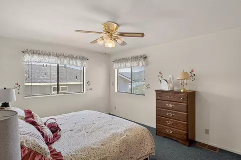 Bedroom - 2537 Shoreline Rd, Bradley, CA 93426 photo 6 of 12